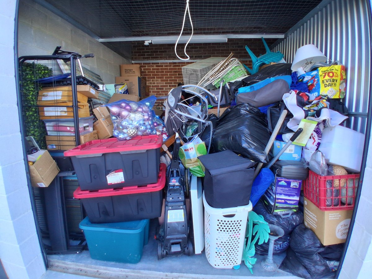 10 x 12 storage unit in Hanover, PA