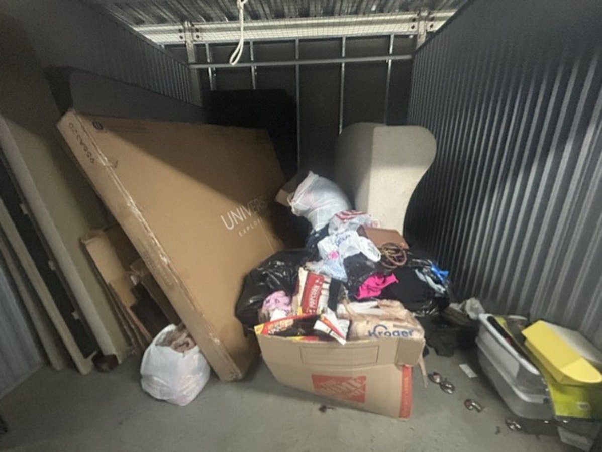 10 x 10 storage unit in Atlanta, GA