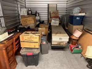10 x 15 storage unit in Palm Springs, CA