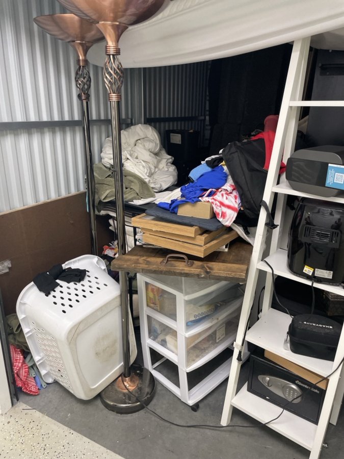 10 x 10 storage unit in Sicklerville, NJ