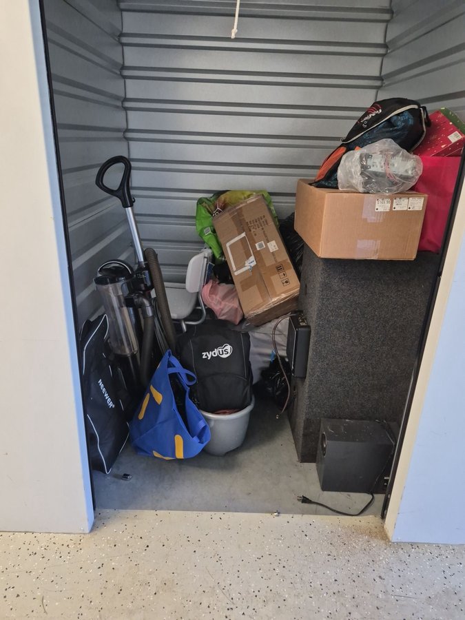 5 x 5 storage unit in Sicklerville, NJ