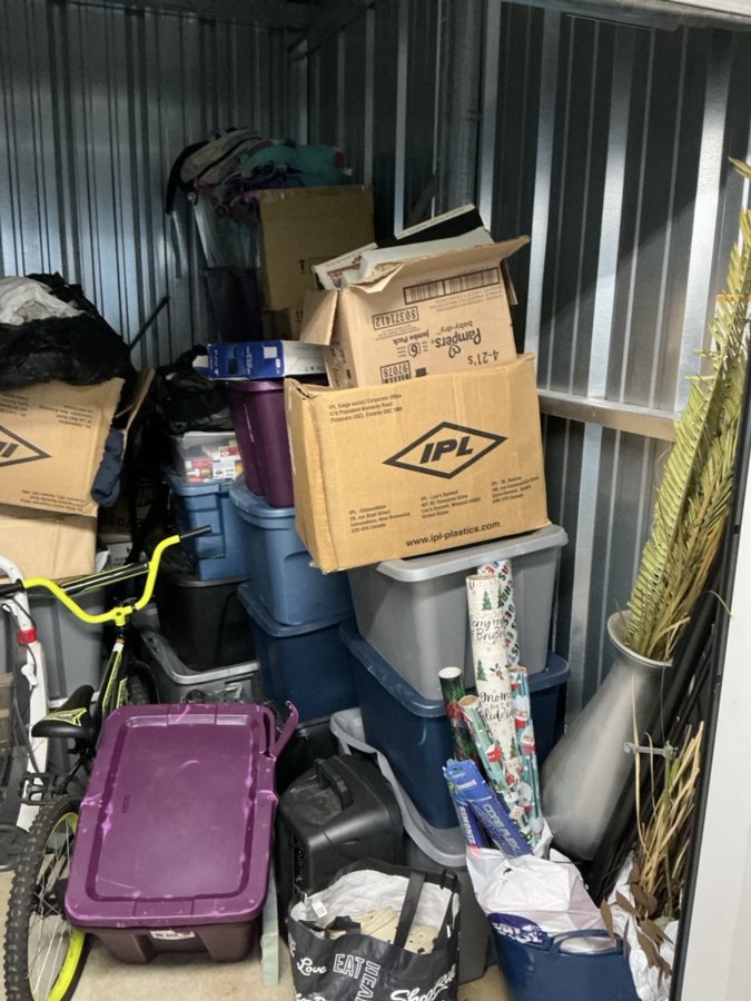 10 x 10 storage unit in Lancaster, PA
