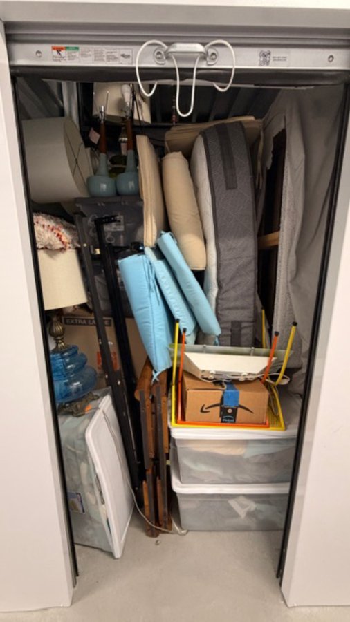 5 x 10 storage unit in Palm Springs, CA