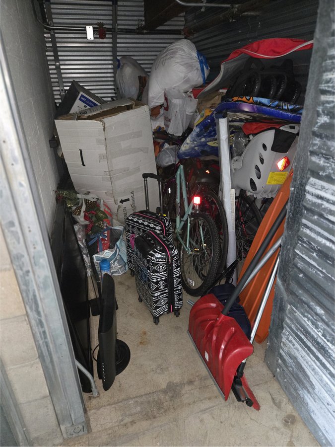 5 x 10 storage unit in Middletown, CT