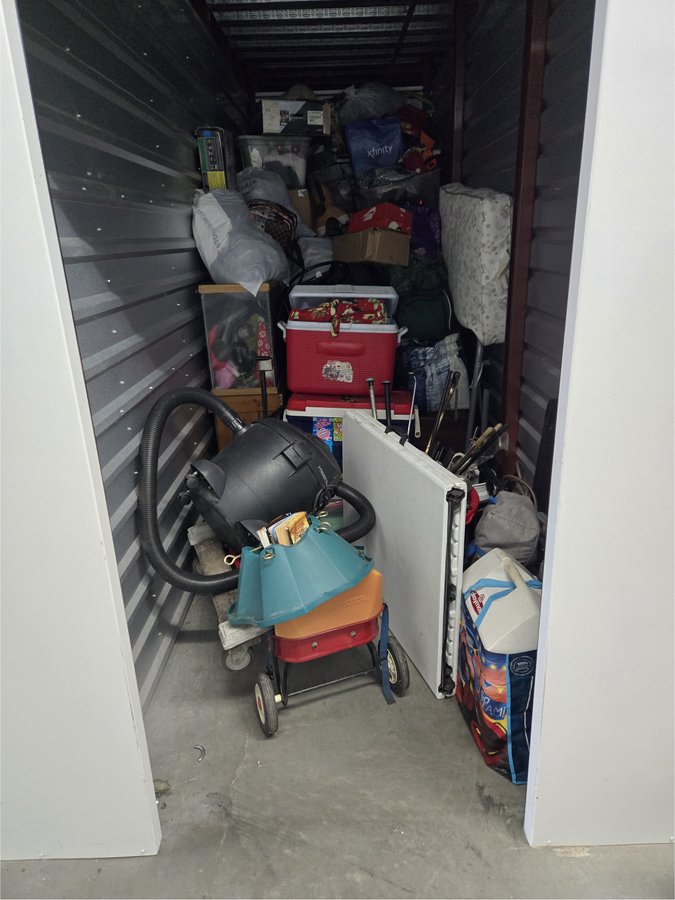 5 x 15 storage unit in Wethersfield, CT