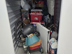 5 x 15 storage unit in Wethersfield, CT