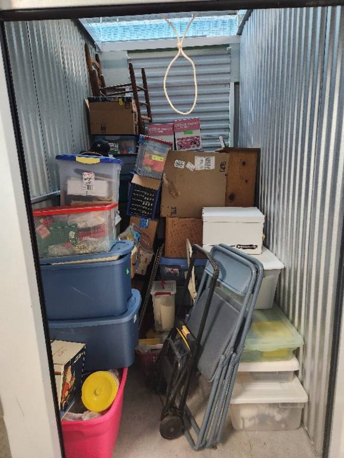 5 x 8 storage unit in Wesley Chapel, FL