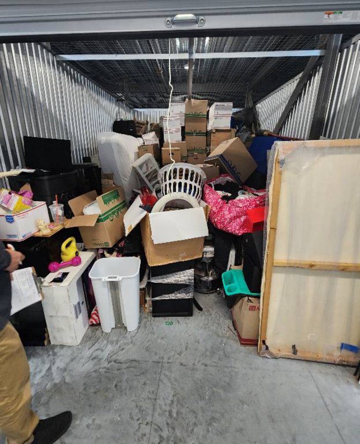 10 x 15 storage unit in Wesley Chapel, FL