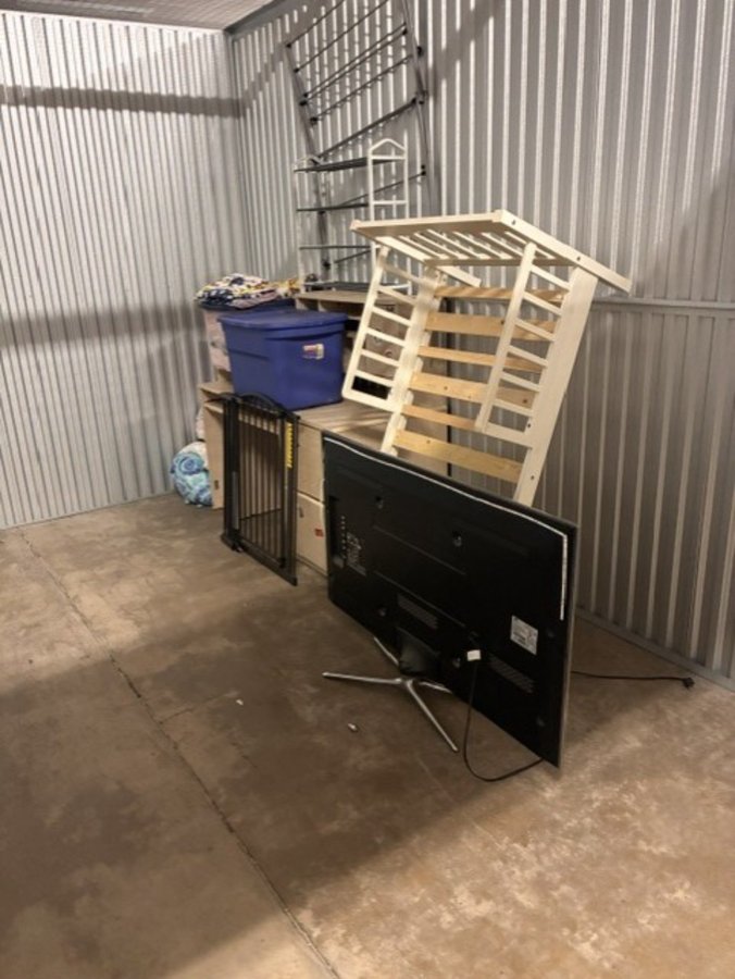 10 x 15 storage unit in Lenoir, NC