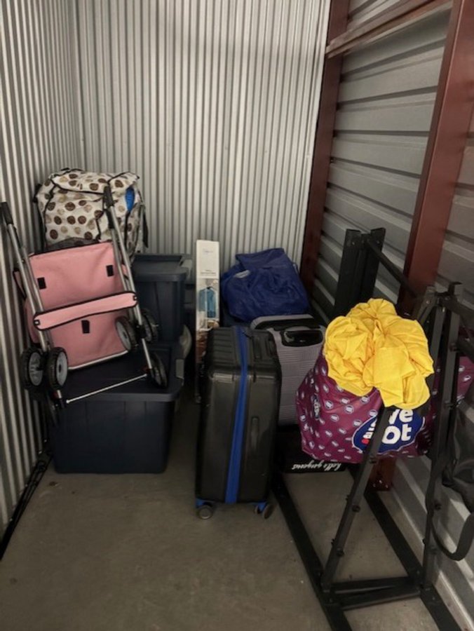 5 x 10 storage unit in Washington, DC