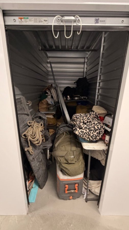 5 x 10 storage unit in Palm Springs, CA