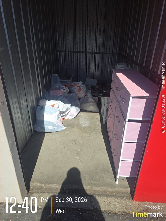 5 x 10 storage unit in N. Highlands, CA