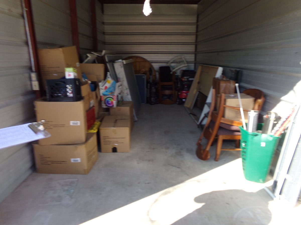 10 x 20 storage unit in Joliet, IL