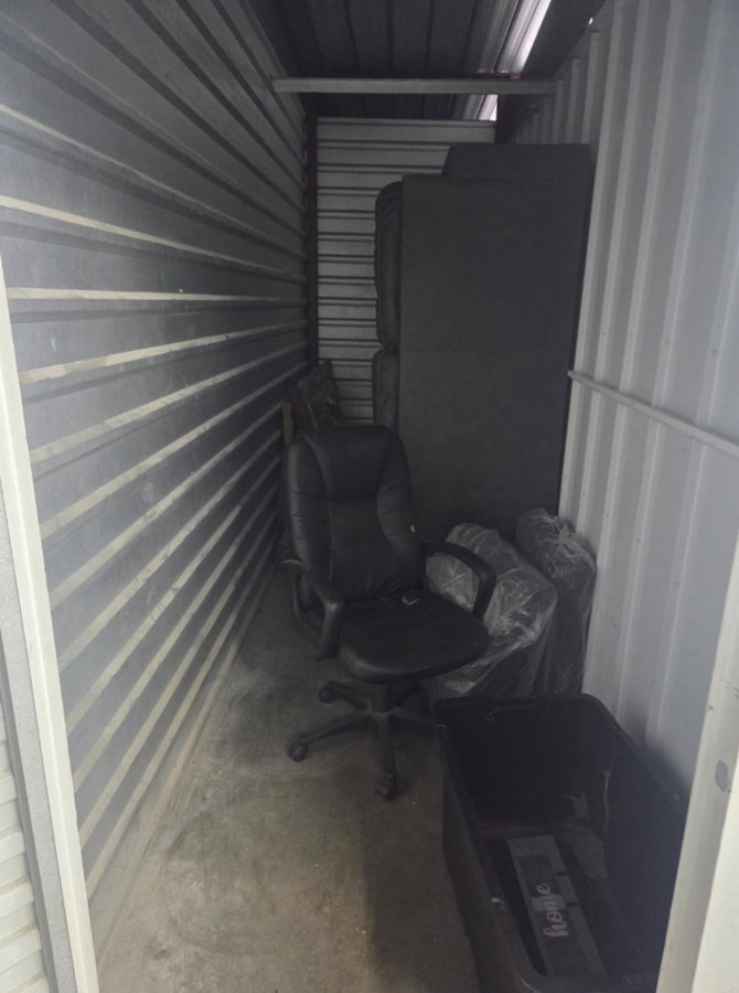 5 x 15 storage unit in Gaithersburg, MD