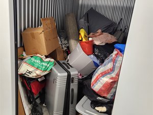 5 x 10 storage unit in Hanover, MD