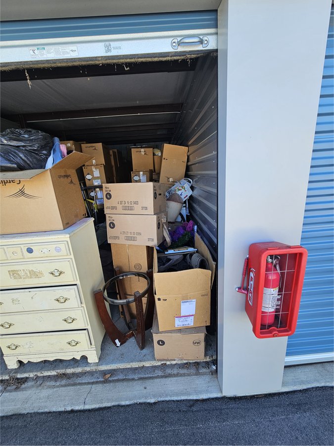 10 x 25 storage unit in Wendell, NC
