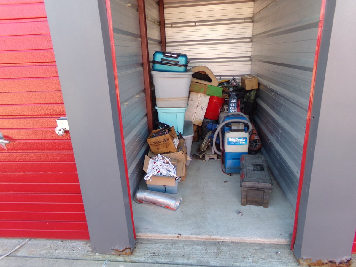 5 x 10 storage unit in Joliet, IL