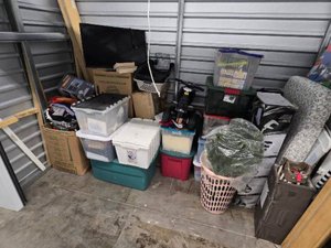 10 x 5 storage unit in Pinellas Park, FL