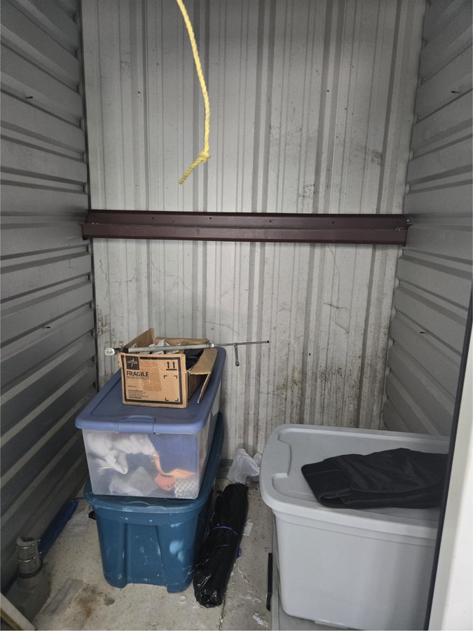 8 x 10 storage unit in Jacksonville, FL