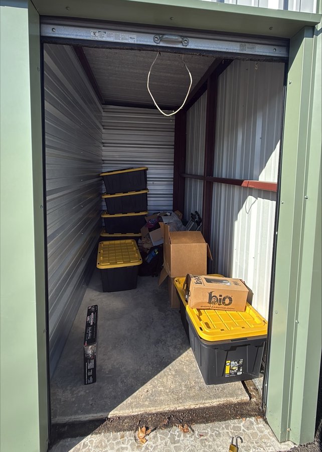 5 x 10 storage unit in Bremerton, WA