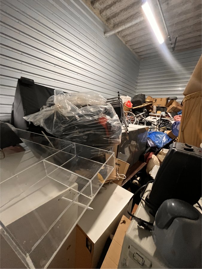 10 x 20 storage unit in Brooklyn, NY