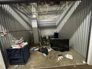 10 x 13 storage unit in St Kansas City, MO