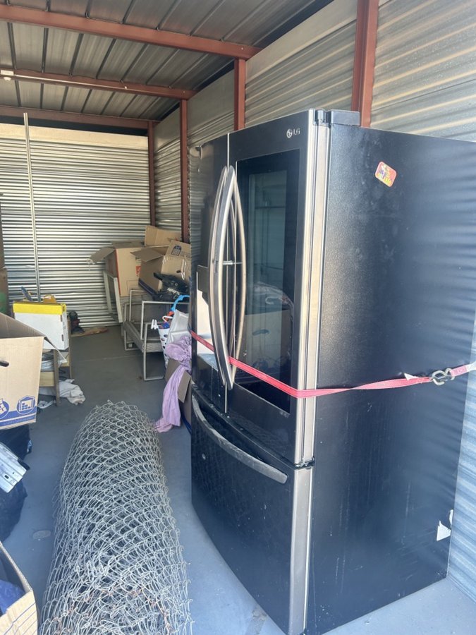 10 x 20 storage unit in Hesperia, CA