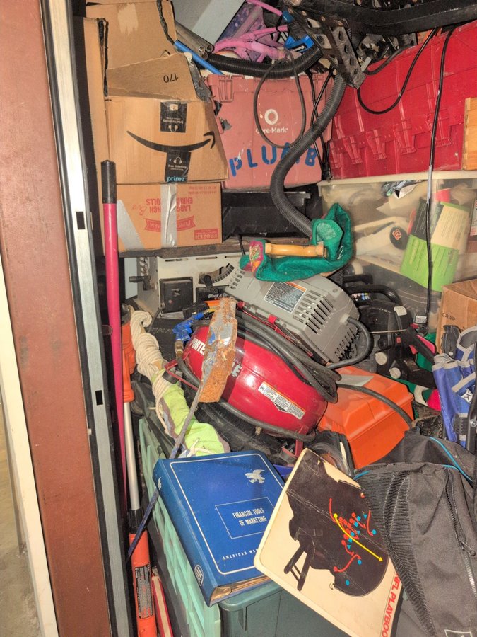 5 x 10 storage unit in Cincinnati, OH