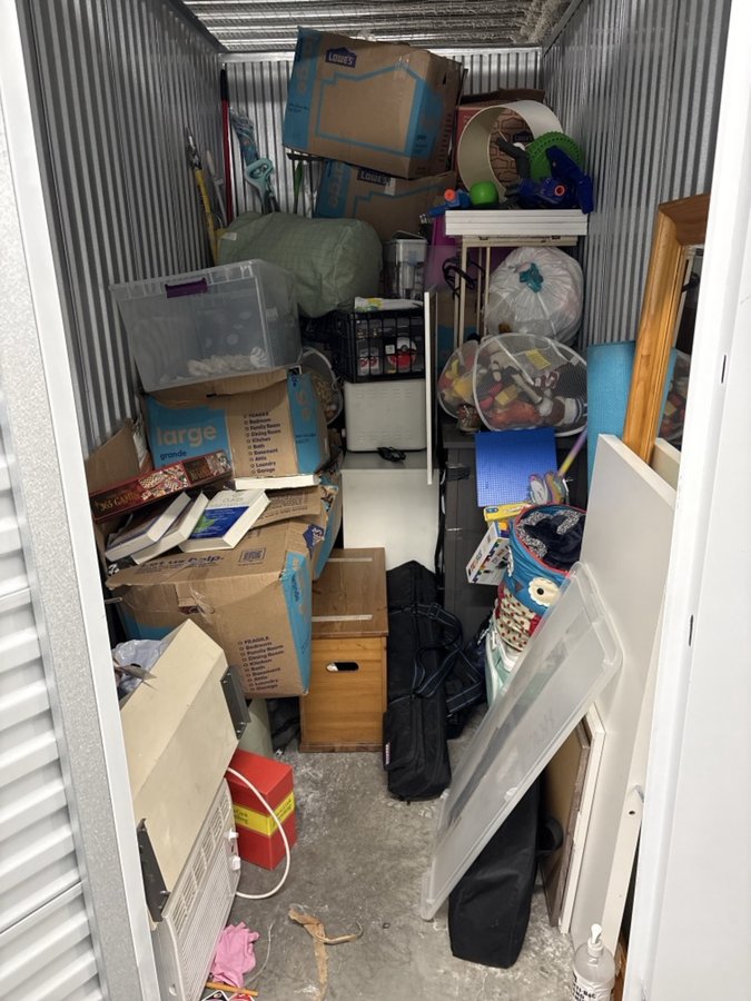 5 x 10 storage unit in North Bergen, NJ