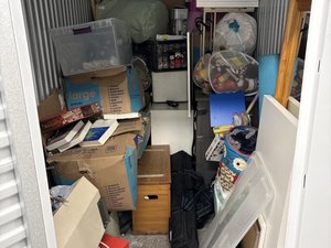 5 x 10 storage unit in North Bergen, NJ