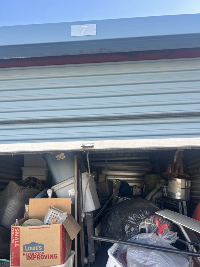 10 x 20 storage unit in Hesperia, CA