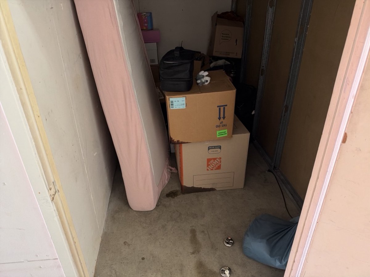 5 x 10 storage unit in Westminster, CA