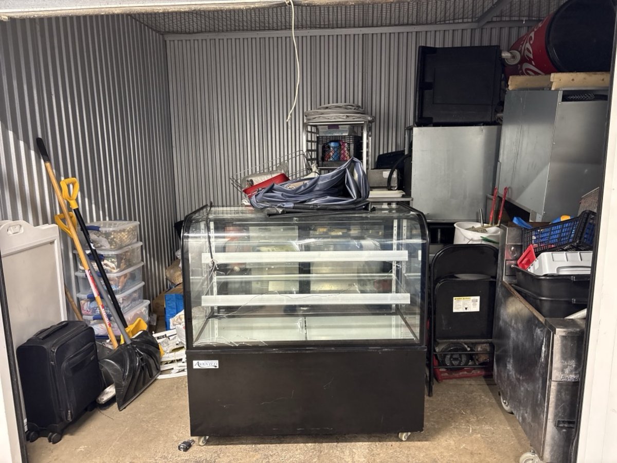 10 x 20 storage unit in Hillside, NJ