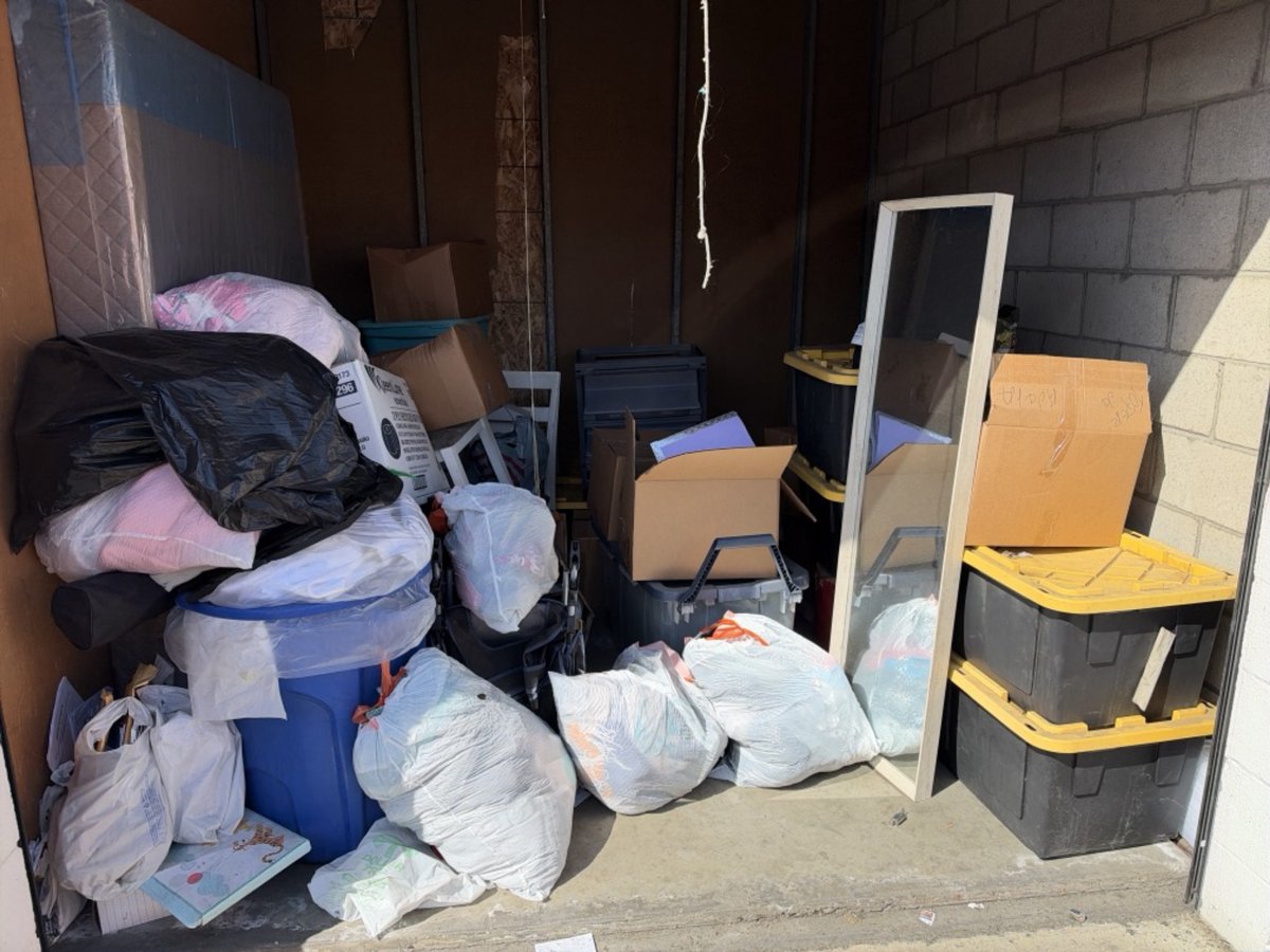 10 x 10 storage unit in Westminster, CA