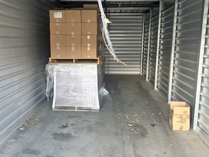 10 x 30 unit in San Bernardino