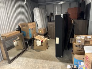 10 x 15 storage unit in Staten Island, NY