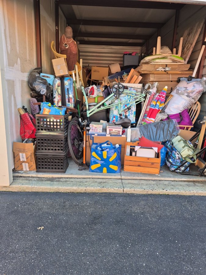 10 x 25 storage unit in Blackwood, NJ