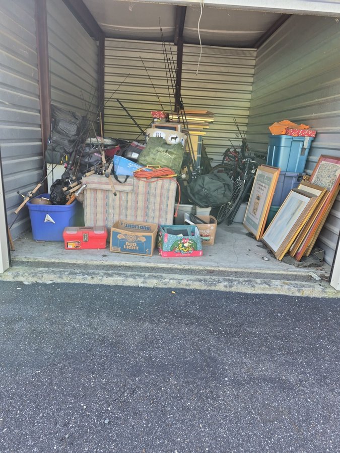 10 x 15 storage unit in Blackwood, NJ