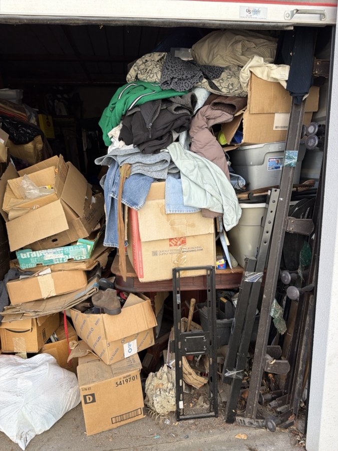 10 x 20 storage unit in Rancho Cordova, CA