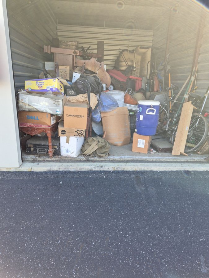 10 x 15 storage unit in Blackwood, NJ