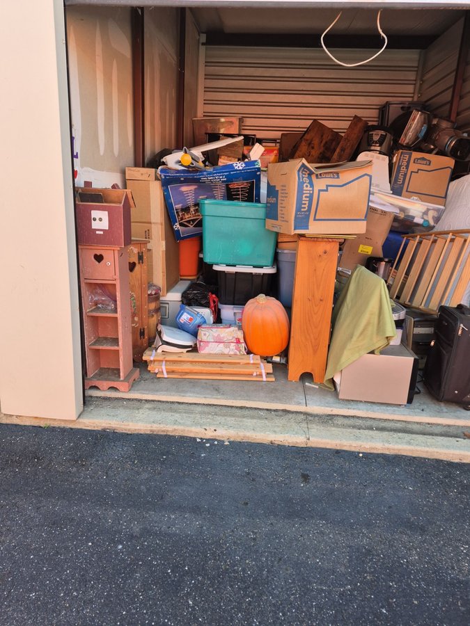 10 x 15 storage unit in Blackwood, NJ
