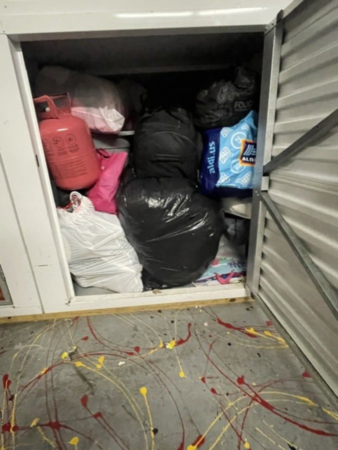 4 x 4 storage unit in St Kansas City, MO
