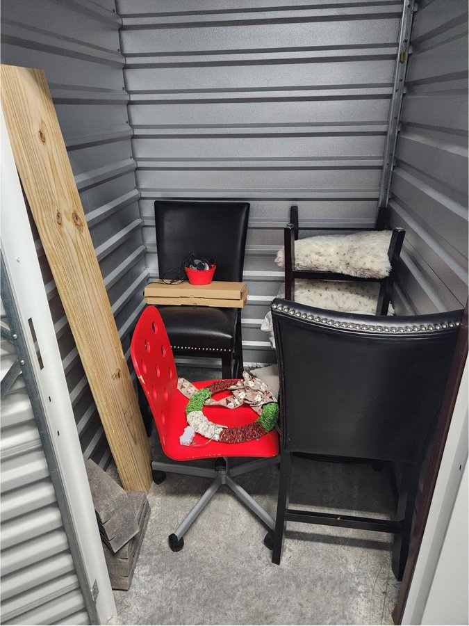 5 x 5 storage unit in Cornelius, NC