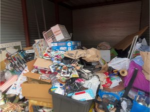 10 x 15 storage unit in Sacramento, CA