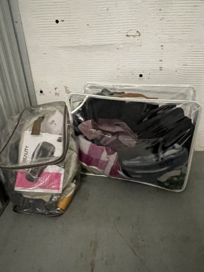 4 x 10 storage unit in Kansas City, MO
