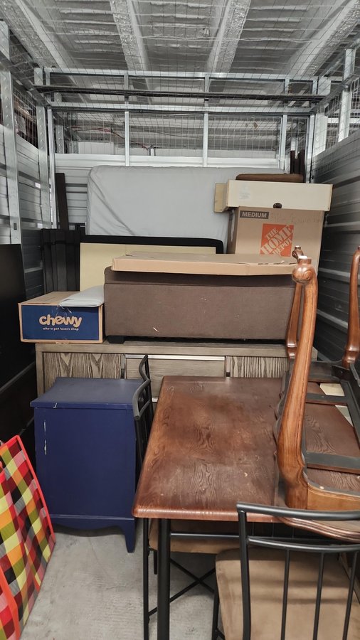 10 x 7 storage unit in Baltimore, MD