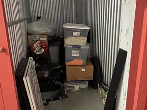 4 x 10 storage unit in Kansas City, MO