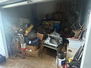 10 x 10 storage unit in Lihue, HI