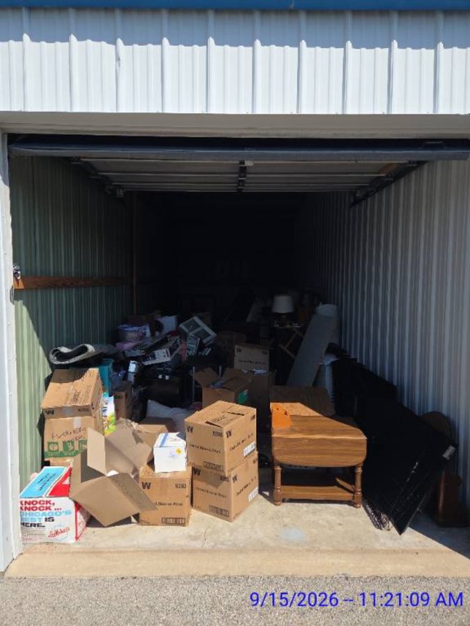 10 x 25 storage unit in Effingham, IL
