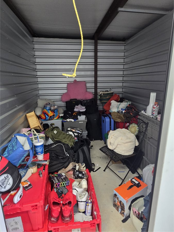 8 x 10 storage unit in Jacksonville, FL